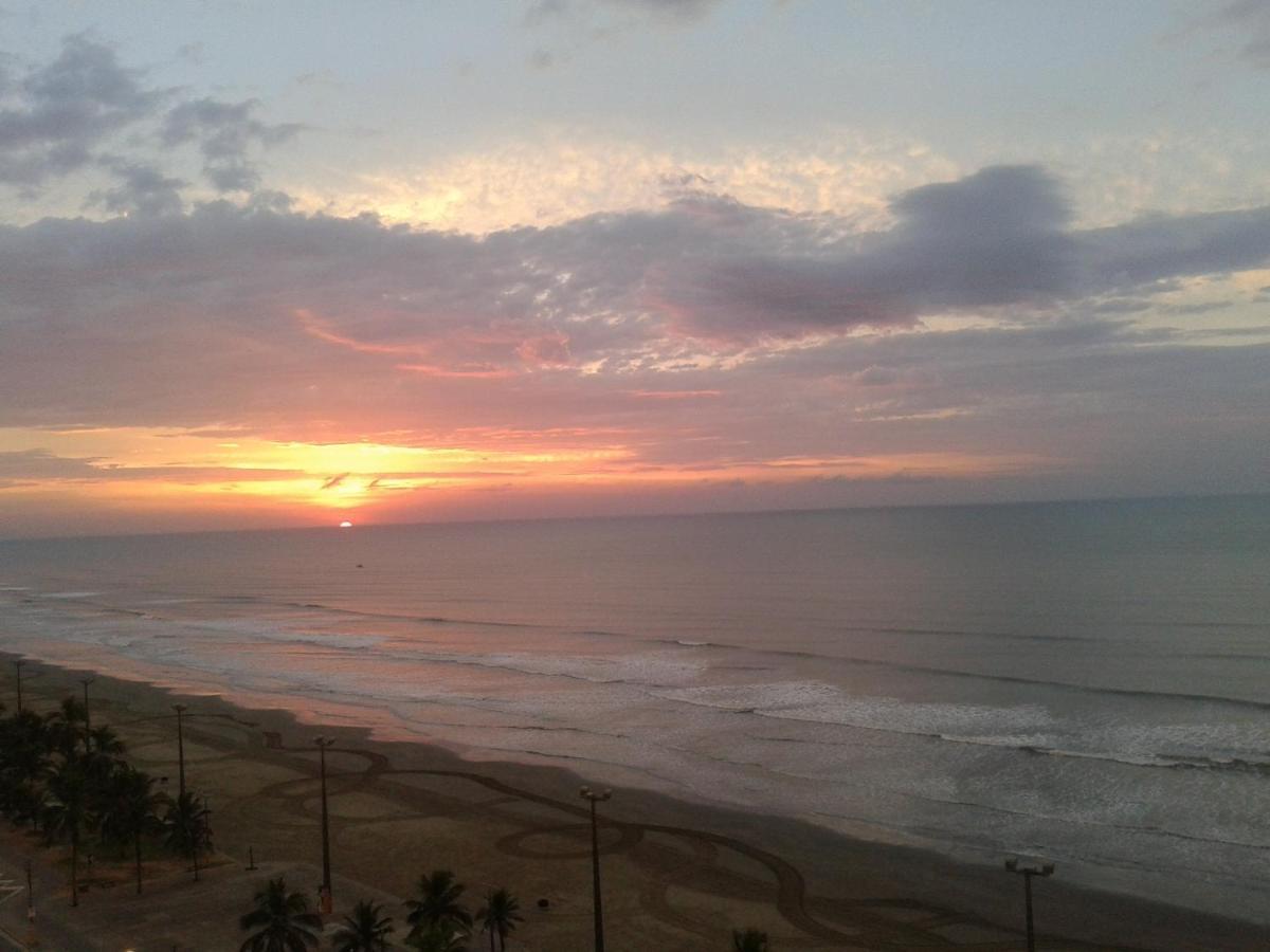 Peruíbe Apto Frente Ao Mar 아파트 외부 사진